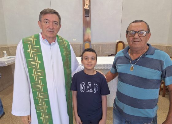 O padre Deonisio Helko informou que a comunidade Santa Ana e Santa Terezinha localizada na rua João Machado de Barros, no bairro Santana