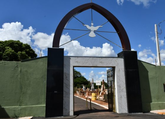 Prefeitura responde sobre manutenção do cemitério após reclamação 