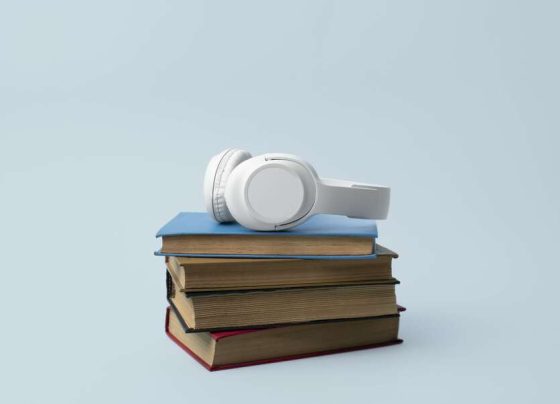 Tecnologia promoveu uma 'aceleração do tempo histórico' | © Freepik