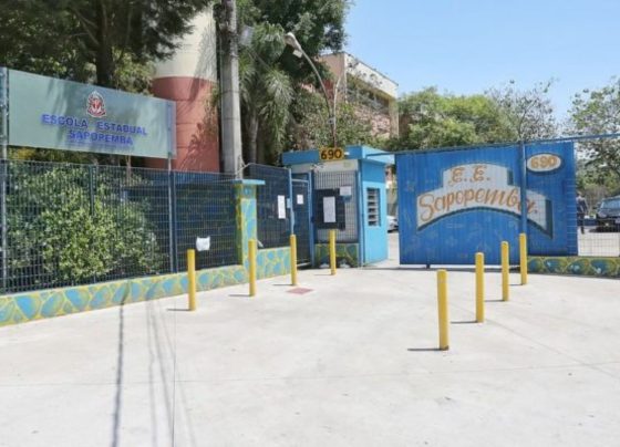 Imagem colorida mostra fachada da Escola Estadual Sapopemba, na zona leste de SP - Metrópoles
